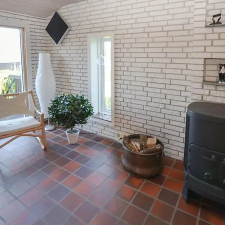 Two-bedroom Holiday In * Broager