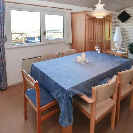 Tatil Evi Two-bedroom Holiday In *